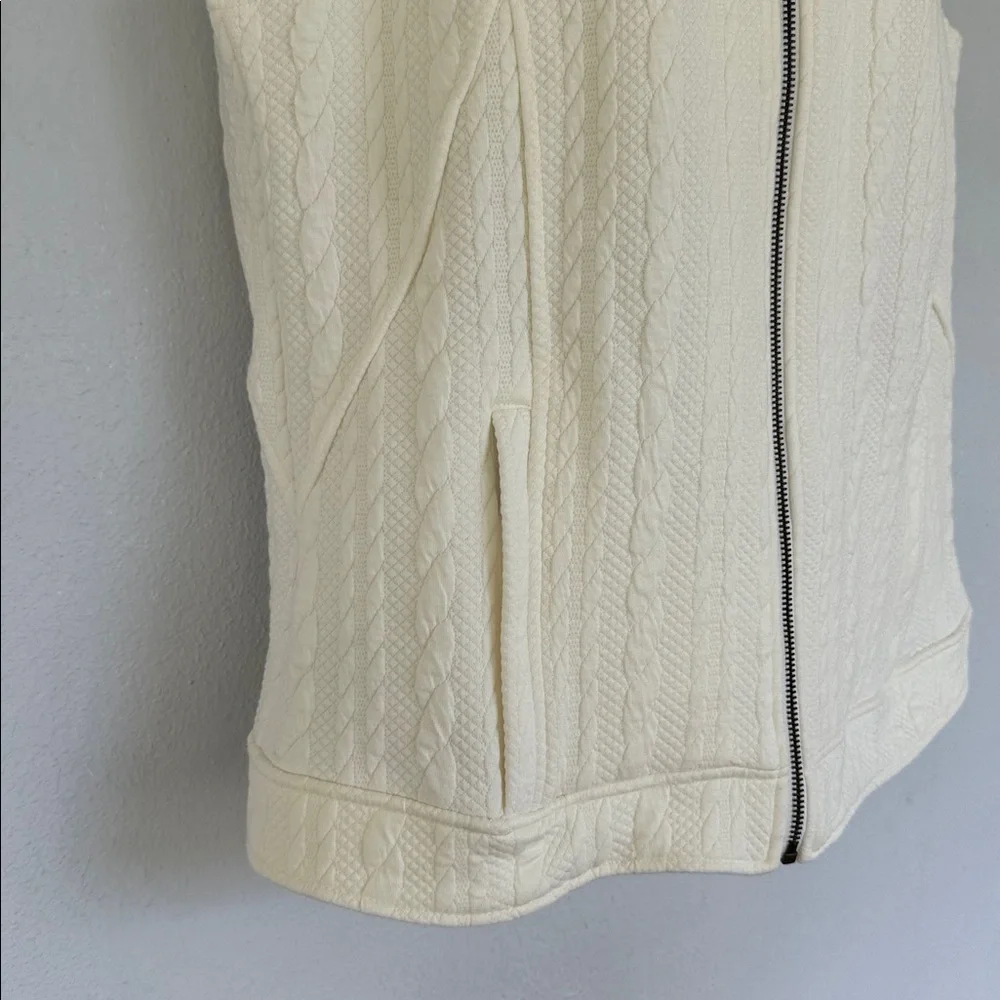 Westbound white textured cable knit cotton stretch full zip vest size small